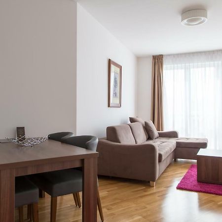 Malak Apartments Сараево Екстериор снимка