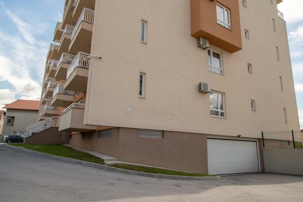 Malak Apartments Сараево Екстериор снимка